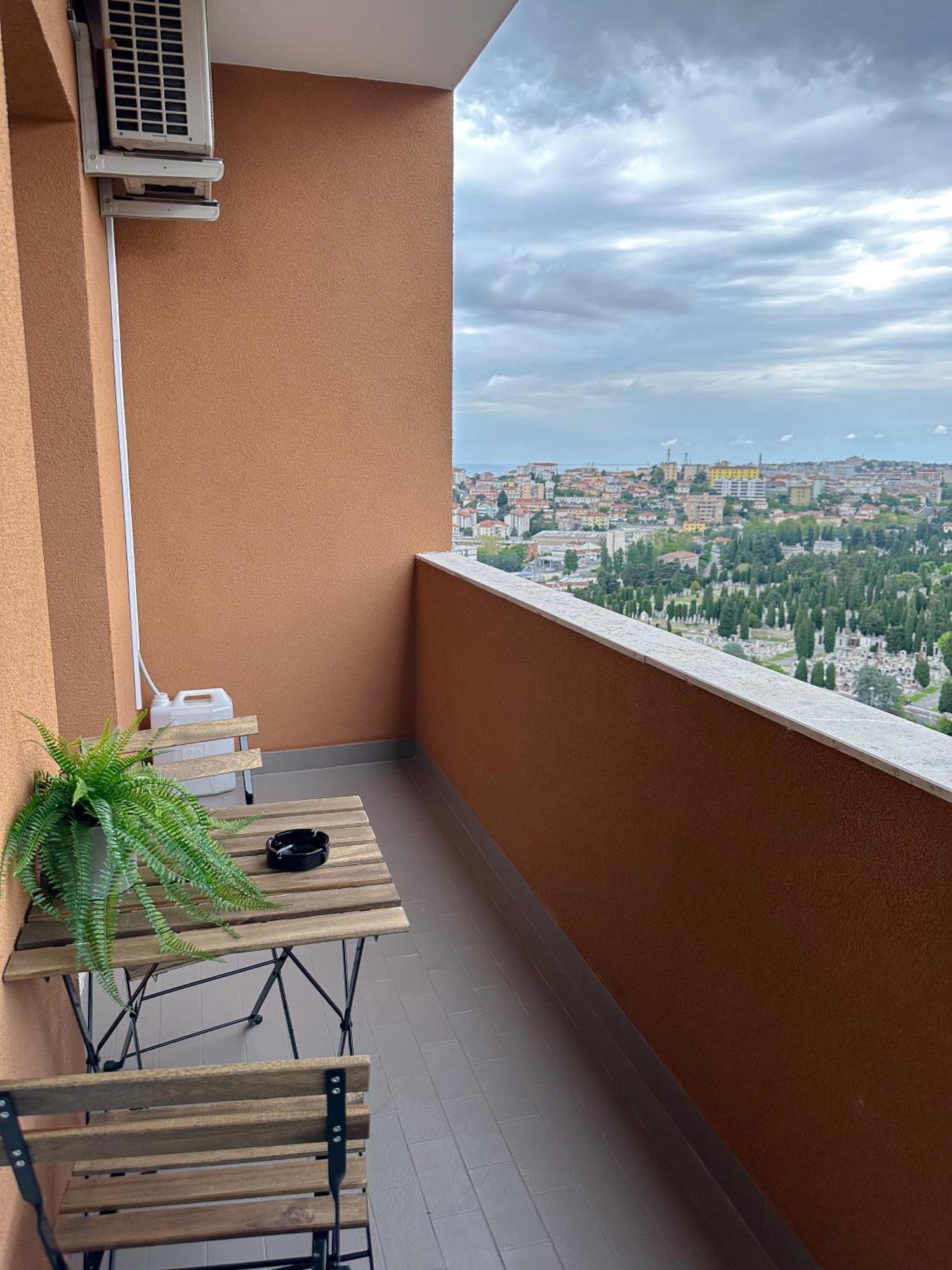 Bora Scura Apartment Τεργέστη Εξωτερικό φωτογραφία